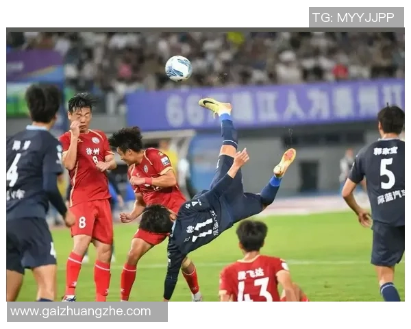 小伊为你推荐五位足球明星让你了解他们的精彩瞬间与职业生涯